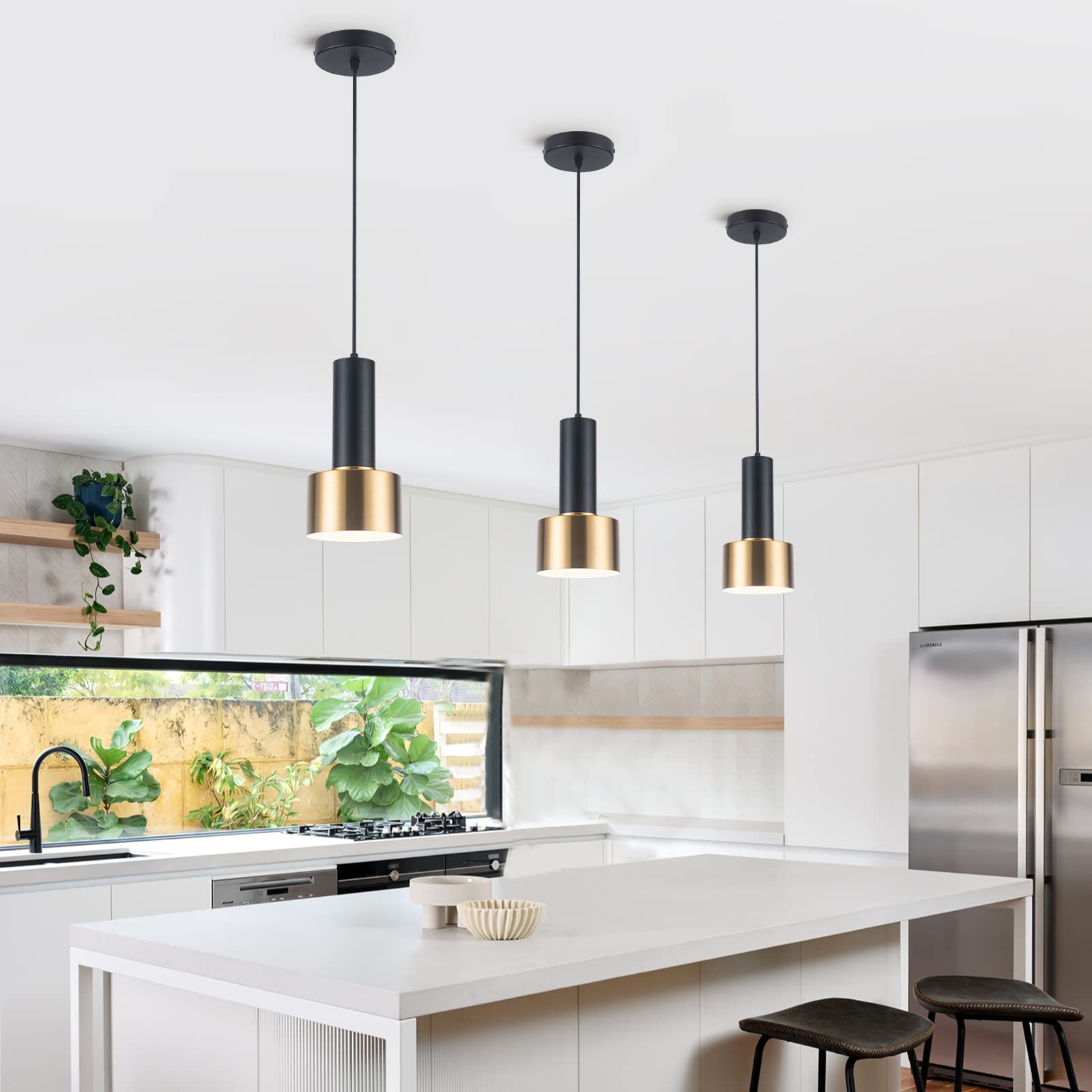 Modern Pendant Light Fixture for Kitchen Island,1-Light Black Gold Pendant Lighting Ceiling Hanging Light Cord Adjustable for Living Room Bedroom Bar (1 Pack)