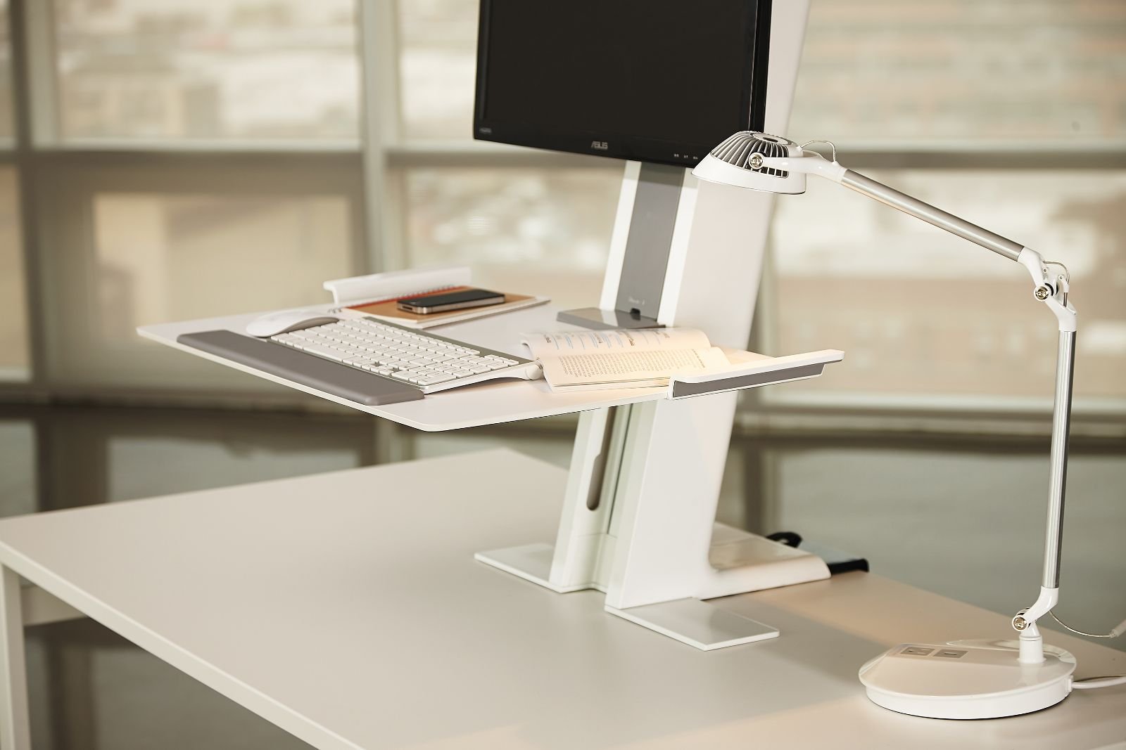 Element Disk Task Light: Desktop Base - Silver