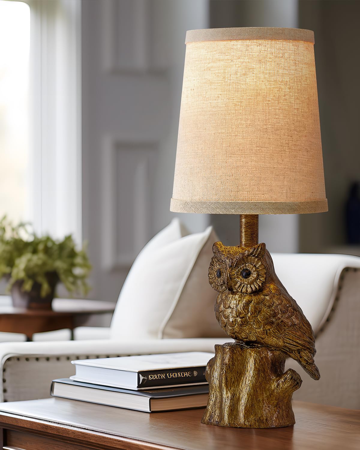 Small Table Lamp for Living Room Farmhouse Bedside Resin Single Lamp with Brown Owl Lamp Shape for Bedroom Retro Rustic Nightstand Lamp