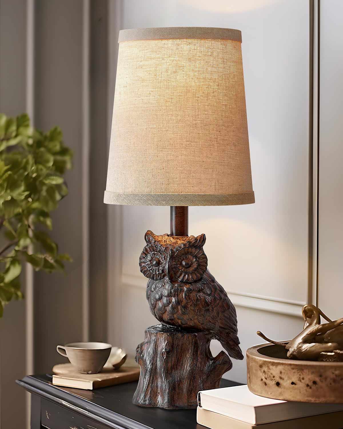 Small Table Lamp for Living Room Farmhouse Bedside Resin Single Lamp with Brown Owl Lamp Shape for Bedroom Retro Rustic Nightstand Lamp