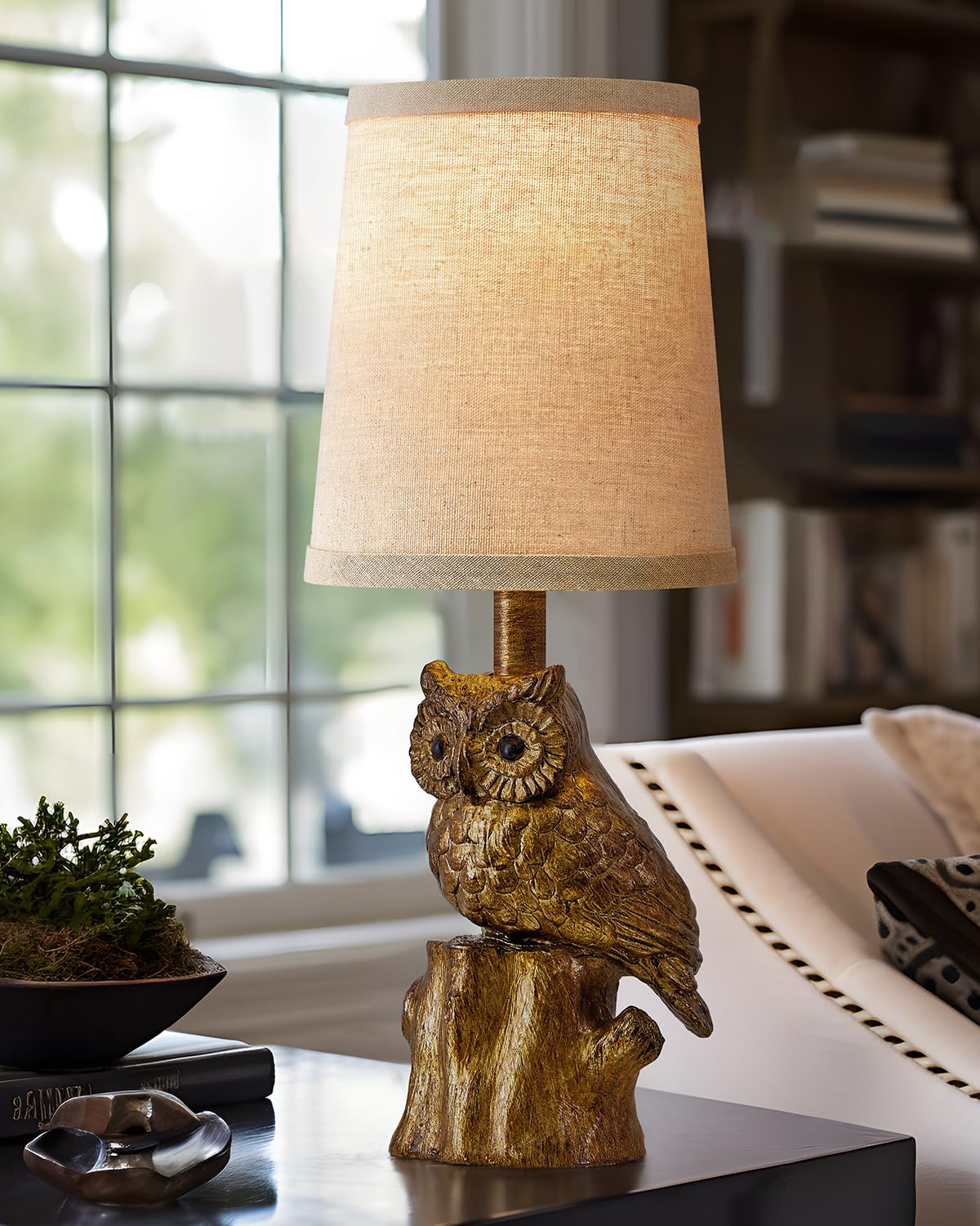 Small Table Lamp for Living Room Farmhouse Bedside Resin Single Lamp with Brown Owl Lamp Shape for Bedroom Retro Rustic Nightstand Lamp