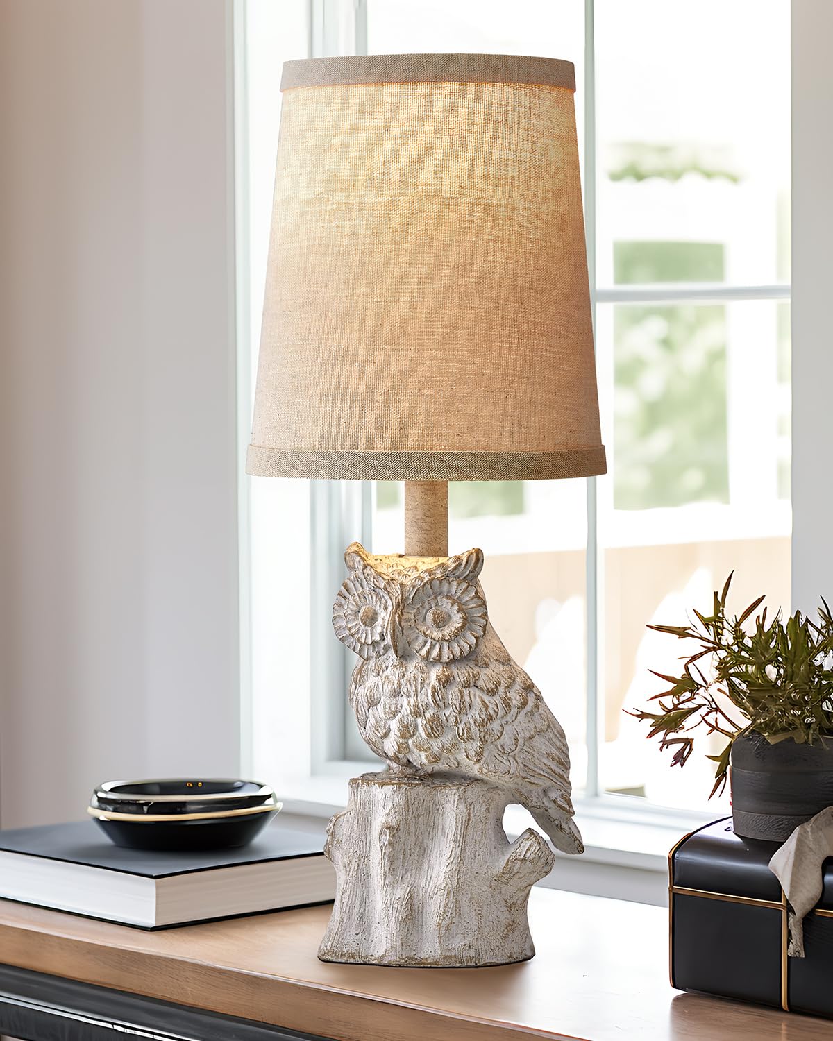 Small Table Lamp for Living Room Farmhouse Bedside Resin Single Lamp with Brown Owl Lamp Shape for Bedroom Retro Rustic Nightstand Lamp