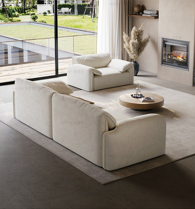 Sofá Laurel | Opciones de terciopelo de tela color crema beige, sofá con reposabrazos para sala de estar