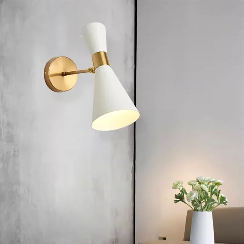 Nordic LED Wall Lamp Minimalist Black White Iron Up Down Glowing Light For Living Room Bedroom Bedside Bar Illumination Fixtures