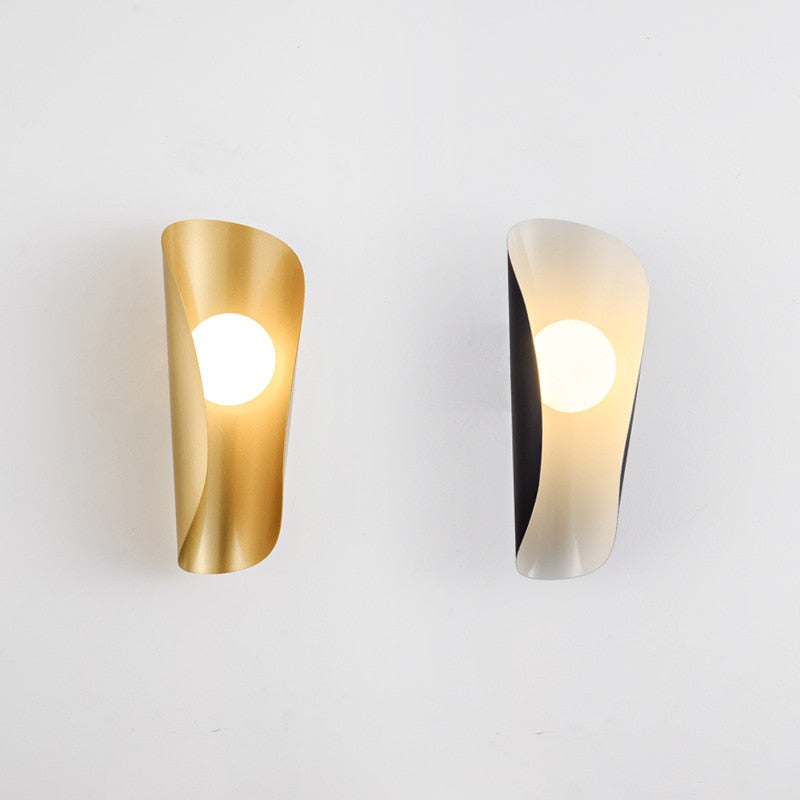 Balle Wall Light | Gold Curved Unique Wall Lamp Modern Metal Sconce